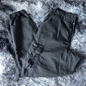 American Eagle | Black Cargo Jogger Pants